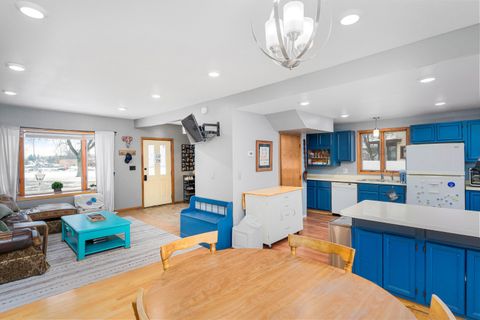 Tiny photo for 811 N 56th Ave W Ave, Duluth, MN 55807 (MLS # 6123311)