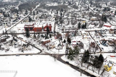 Tiny photo for 811 N 56th Ave W Ave, Duluth, MN 55807 (MLS # 6123311)