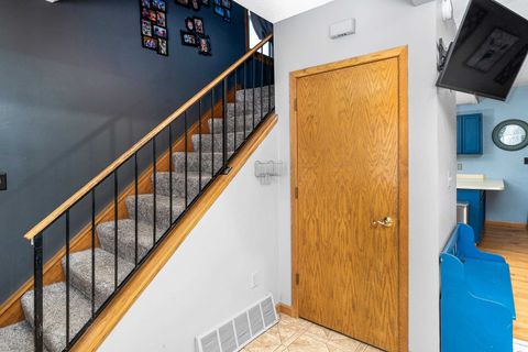 Tiny photo for 811 N 56th Ave W Ave, Duluth, MN 55807 (MLS # 6123311)