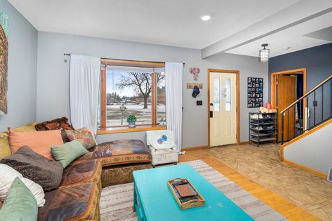 Tiny photo for 811 N 56th Ave W Ave, Duluth, MN 55807 (MLS # 6123311)