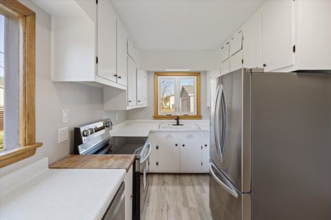 Tiny photo for 121 Oak St, Proctor, MN 55810 (MLS # 6122920)