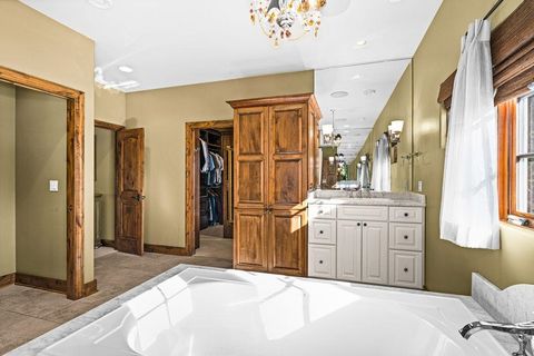 Tiny photo for 3543 Greysolon Rd, Duluth, MN 55804 (MLS # 6123678)