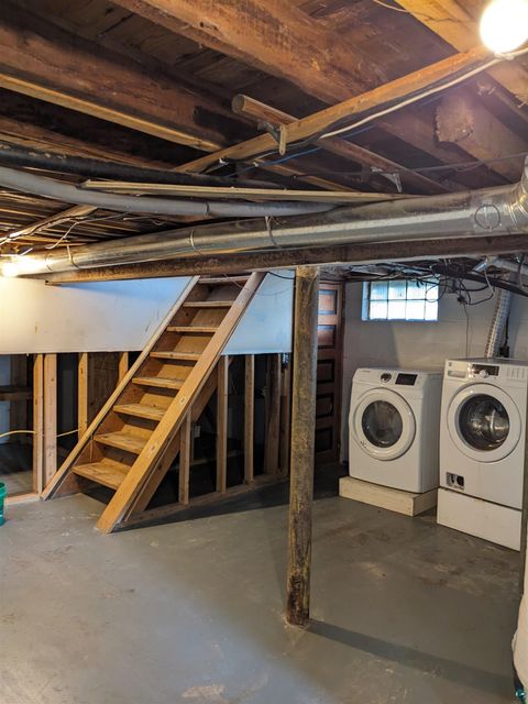 Tiny photo for 3337 Vernon St, Duluth, MN 55807 (MLS # 6124299)