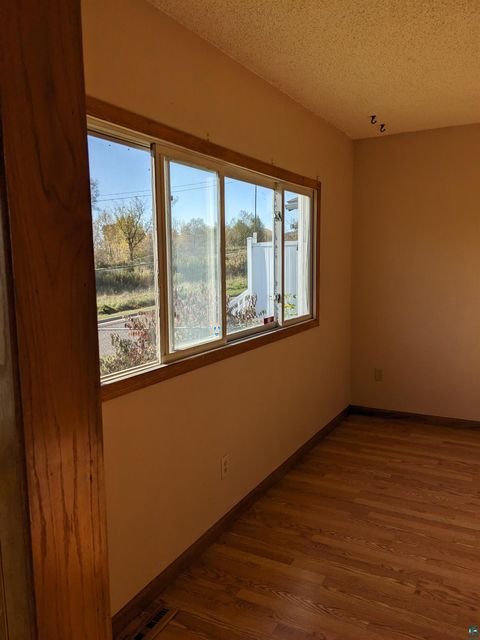 Tiny photo for 3337 Vernon St, Duluth, MN 55807 (MLS # 6124299)