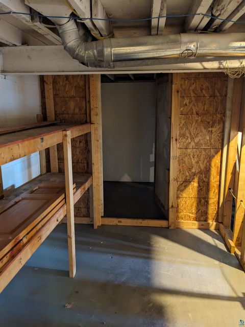 Tiny photo for 3337 Vernon St, Duluth, MN 55807 (MLS # 6124299)