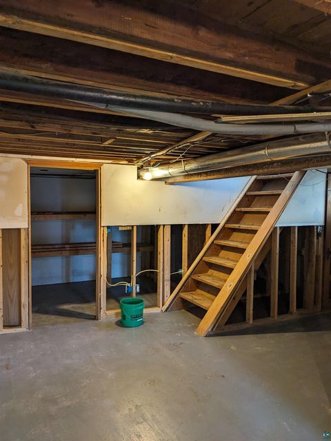 Tiny photo for 3337 Vernon St, Duluth, MN 55807 (MLS # 6124299)