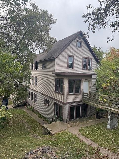 Photo of 1812 W 2nd St, Duluth, MN 55806 (MLS # 6122266)