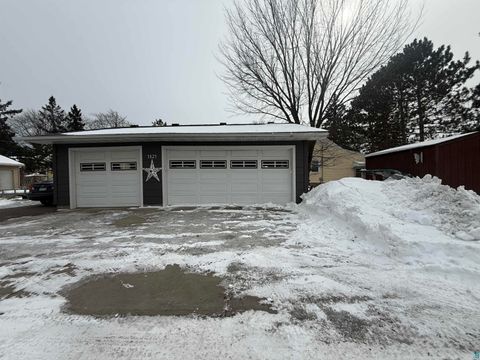 Tiny photo for 1321 S 13th St, Virginia, MN 55792 (MLS # 6124085)