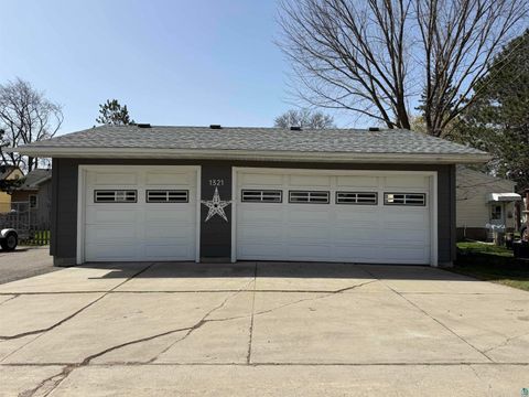 Tiny photo for 1321 S 13th St, Virginia, MN 55792 (MLS # 6124085)