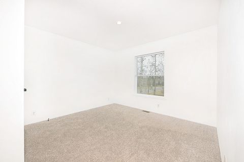 Tiny photo for 111 S Teak Ave, Duluth, MN 55811 (MLS # 6122908)