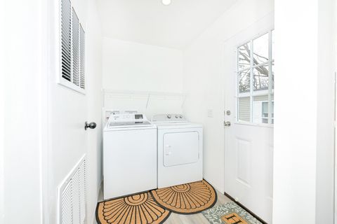 Tiny photo for 111 S Teak Ave, Duluth, MN 55811 (MLS # 6122908)