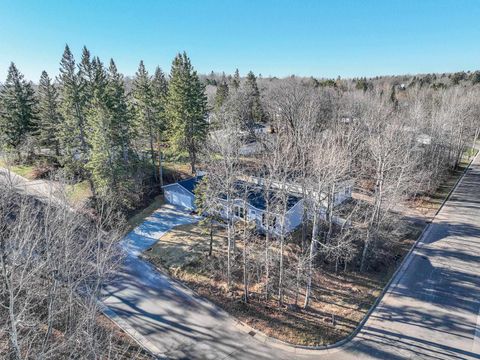 Tiny photo for 111 S Teak Ave, Duluth, MN 55811 (MLS # 6122908)