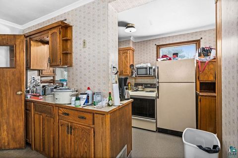 Tiny photo for 1027 E 9th St, Duluth, MN 55805 (MLS # 6124161)