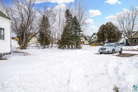 Tiny photo for 1027 E 9th St, Duluth, MN 55805 (MLS # 6124161)