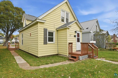 Photo of 1527 E 6th St, Superior, WI 54880 (MLS # 6128452)