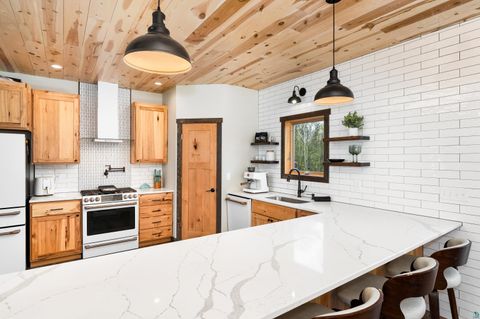 Tiny photo for 3951 Fairview Rd, Duluth, MN 55803 (MLS # 6125617)