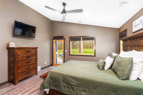 Tiny photo for 3951 Fairview Rd, Duluth, MN 55803 (MLS # 6125617)