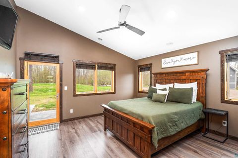 Tiny photo for 3951 Fairview Rd, Duluth, MN 55803 (MLS # 6125617)