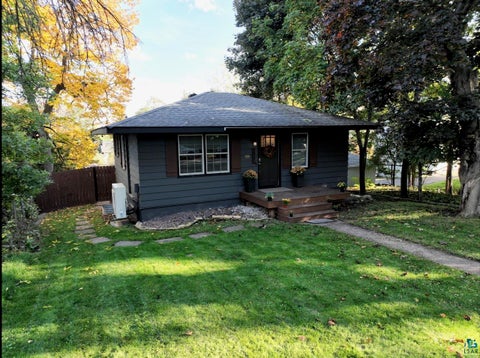 Tiny photo for 1906 E 6th St, Duluth, MN 55812 (MLS # 6128375)