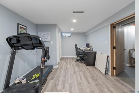 Tiny photo for 4948 Nelsondale Rd, Duluth, MN 55811 (MLS # 6127926)