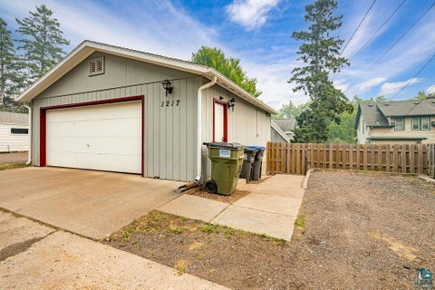 Tiny photo for 1217 E 10th St, Duluth, MN 55805 (MLS # 6126829)