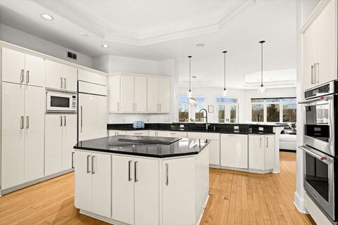 Tiny photo for 560 Marshall St, Duluth, MN 55803 (MLS # 6123484)