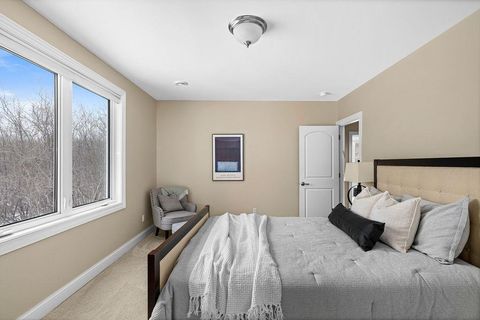 Tiny photo for 560 Marshall St, Duluth, MN 55803 (MLS # 6123484)