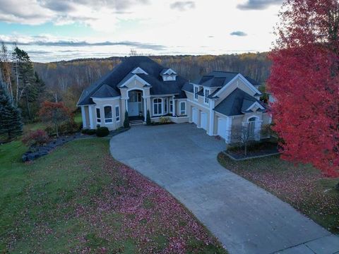 Tiny photo for 560 Marshall St, Duluth, MN 55803 (MLS # 6123484)