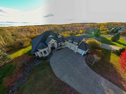 Tiny photo for 560 Marshall St, Duluth, MN 55803 (MLS # 6123484)