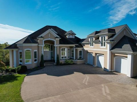 Tiny photo for 560 Marshall St, Duluth, MN 55803 (MLS # 6123484)