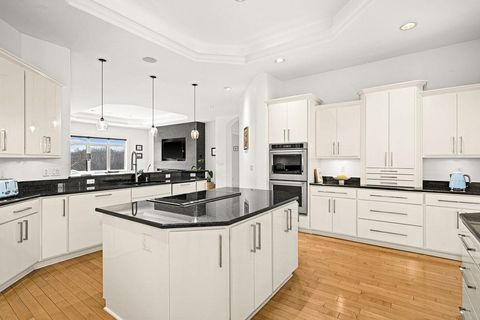 Tiny photo for 560 Marshall St, Duluth, MN 55803 (MLS # 6123484)