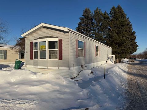 Photo of 2 Dewberry Ln, Duluth, MN 55810 (MLS # 6123522)