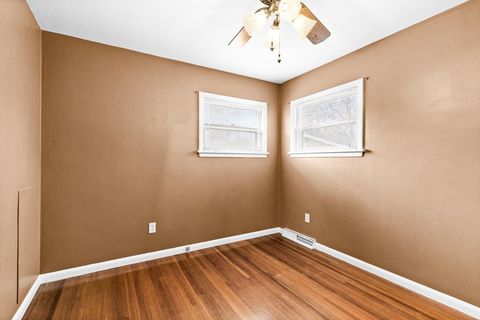 Tiny photo for 413 W Owatonna St, Duluth, MN 55803 (MLS # 6122759)