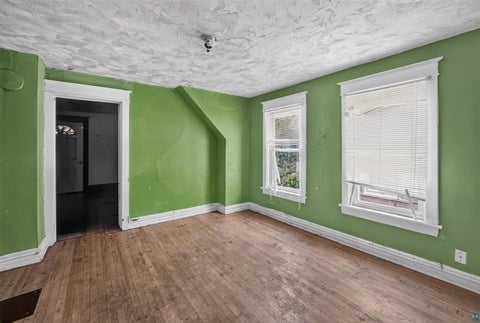 Tiny photo for 2317 W 4th Street, Duluth, MN 55806 (MLS # 6126875)