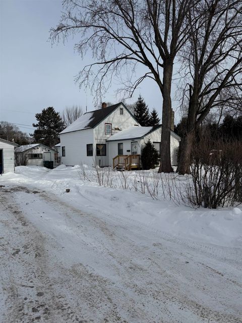 Photo of 1625 Fairview Ave, Cloquet, MN 55720 (MLS # 6123433)