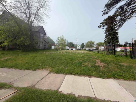 Tiny photo for 513 7th Ave, Two Harbors, MN 55616 (MLS # 6126514)