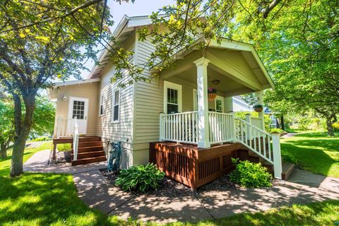 Tiny photo for 4414 Cambridge St, Duluth, MN 55804 (MLS # 6126733)