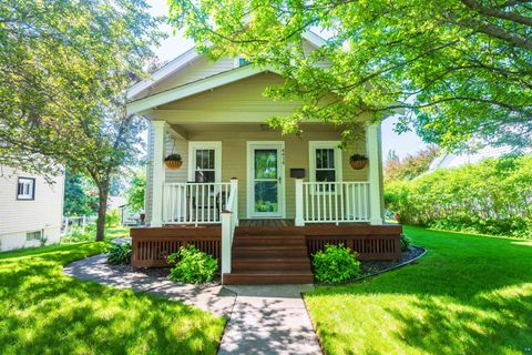 Tiny photo for 4414 Cambridge St, Duluth, MN 55804 (MLS # 6126733)