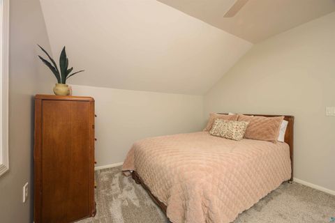 Tiny photo for 4414 Cambridge St, Duluth, MN 55804 (MLS # 6126733)