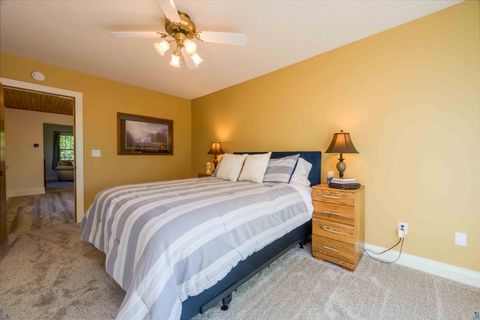 Tiny photo for 4414 Cambridge St, Duluth, MN 55804 (MLS # 6126733)