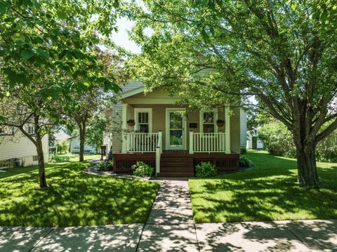 Tiny photo for 4414 Cambridge St, Duluth, MN 55804 (MLS # 6126733)