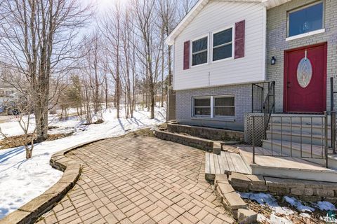 Tiny photo for 2315 Portage Dr, Duluth, MN 55811 (MLS # 6124175)
