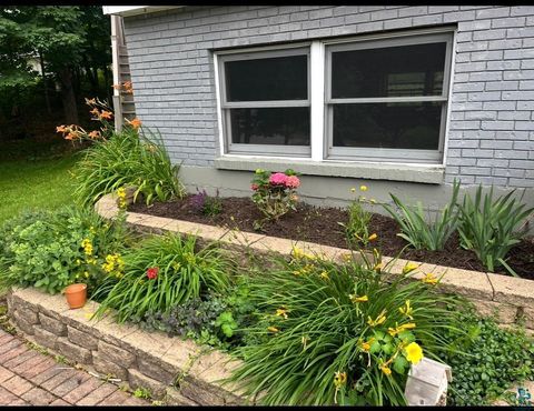 Tiny photo for 2315 Portage Dr, Duluth, MN 55811 (MLS # 6124175)