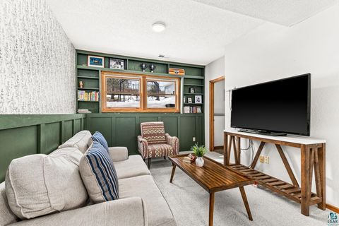 Tiny photo for 2315 Portage Dr, Duluth, MN 55811 (MLS # 6124175)