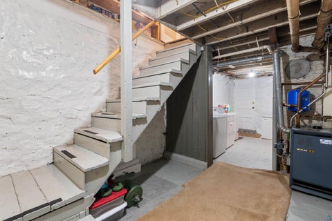 Tiny photo for 1010 E 9th St, Duluth, MN 55805 (MLS # 6128187)