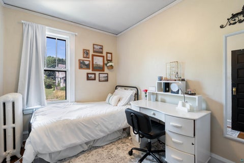 Tiny photo for 1010 E 9th St, Duluth, MN 55805 (MLS # 6128187)