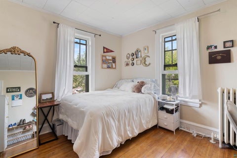 Tiny photo for 1010 E 9th St, Duluth, MN 55805 (MLS # 6128187)