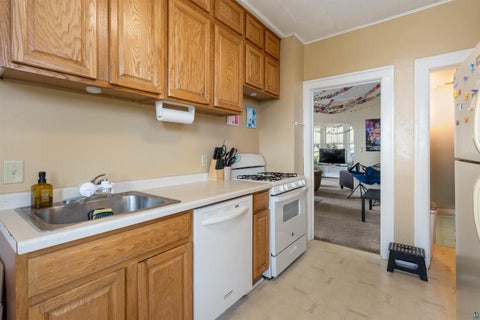 Tiny photo for 1010 E 9th St, Duluth, MN 55805 (MLS # 6128187)
