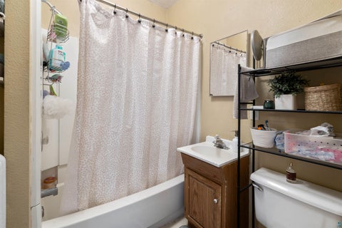 Tiny photo for 1010 E 9th St, Duluth, MN 55805 (MLS # 6128187)