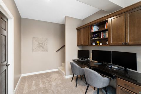 Tiny photo for 510 Crystal Dr, Duluth, MN 55811 (MLS # 6124911)